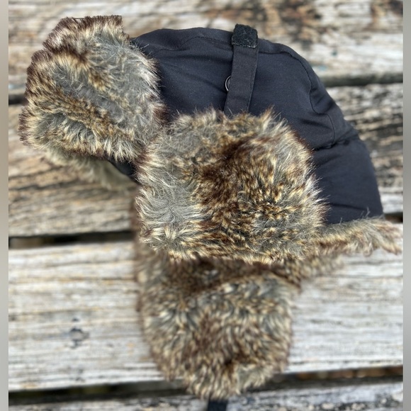 Vintage Winter Black Trapper Hat Faux Fur with Ear Flaps Quilted Inside - Picture 2 of 7